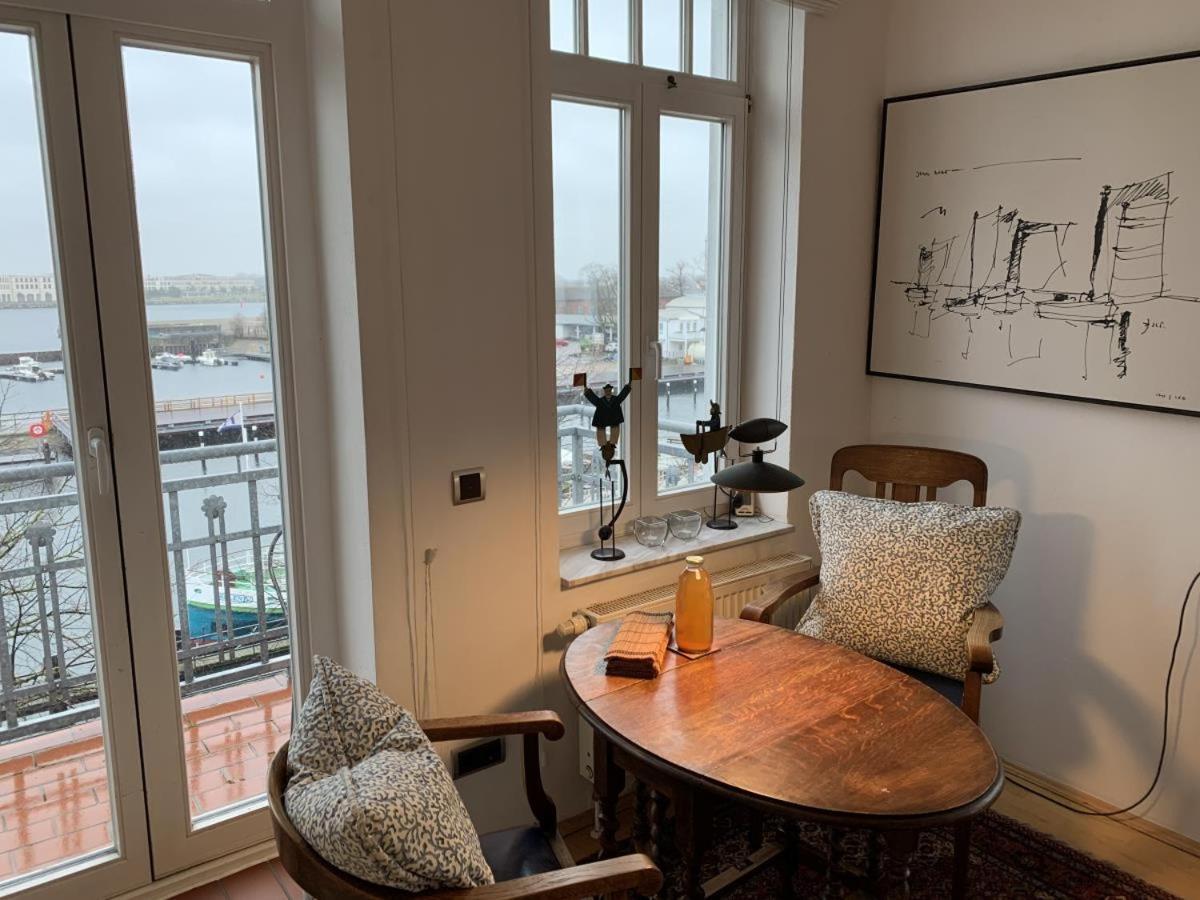 Apartment Captain Wotan